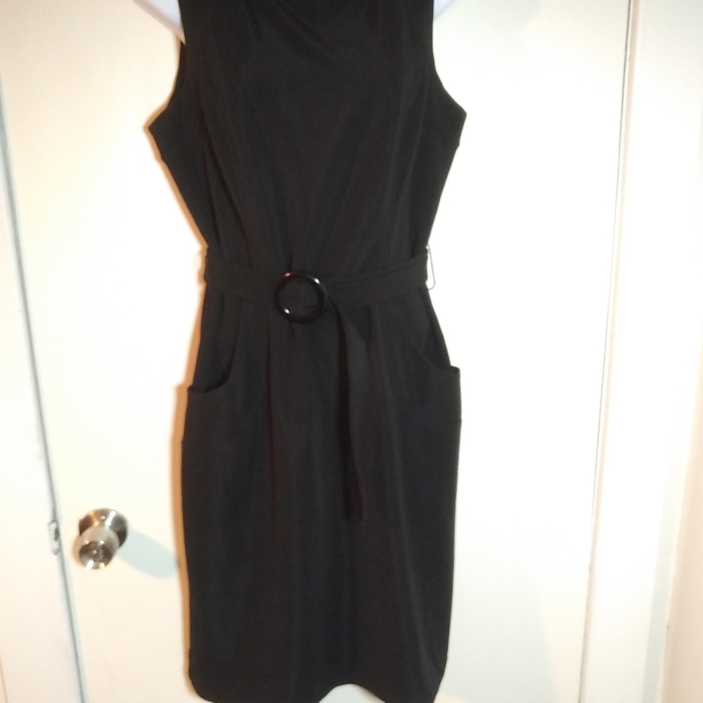 Chadwicks black sleeveless dress w/pockets size 10